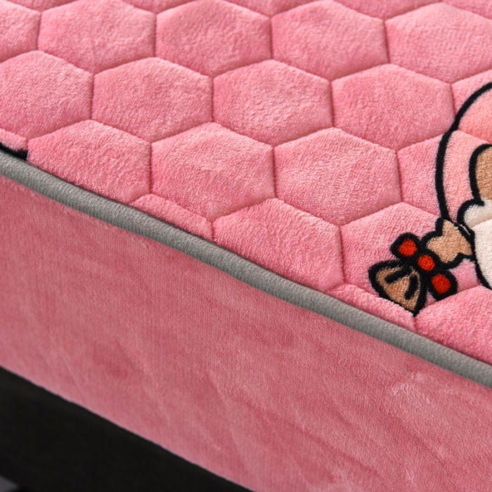 91家纺网 家纺一手货源 找家纺 情煊 2022新款牛奶绒印花单品夹棉床笠 少女心事