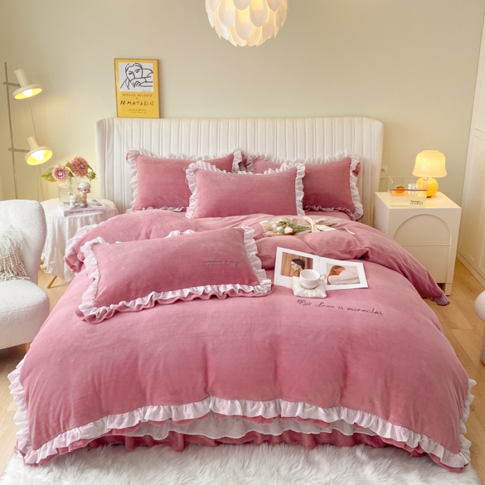 91家纺网 家纺一手货源 找家纺 总 金丝鸟 2022新款200克韩式公主风花边款牛奶绒四件套