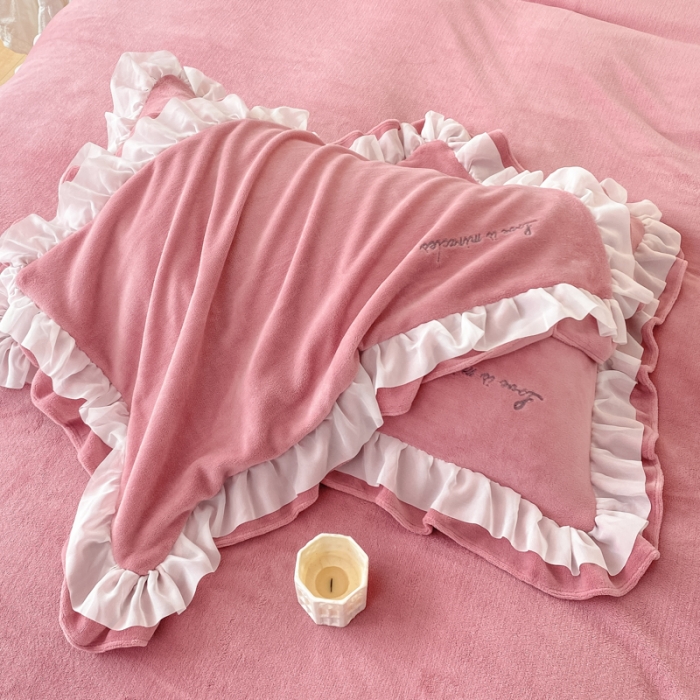 91家纺网 家纺一手货源 找家纺 金丝鸟 2022新款200克韩式公主风花边款牛奶绒四件套 豆沙