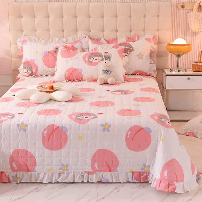 91家纺网 家纺一手货源 找家纺 甜之梦家纺 2025新款全棉夹棉防滑抗菌花边款床盖 初恋蜜桃