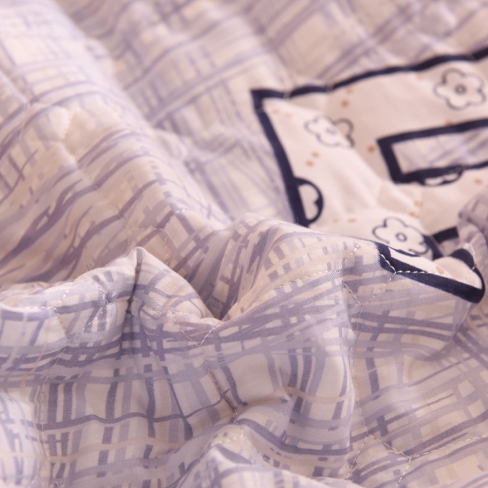 91家纺网 家纺一手货源 找家纺 甜之梦家纺 2025新款全棉夹棉防滑抗菌花边款床盖 快乐维尼