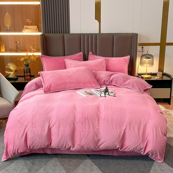 91家纺网 家纺一手货源 找家纺 总 金丝鸟 2022新款200克华夫格雕花牛奶绒贝壳边四件套