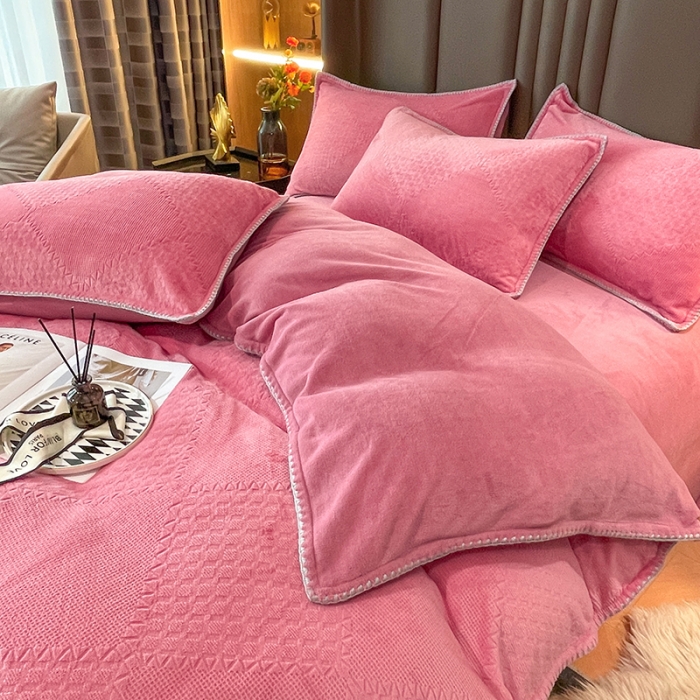 91家纺网 家纺一手货源 找家纺 总 金丝鸟 2022新款200克华夫格雕花牛奶绒贝壳边四件套