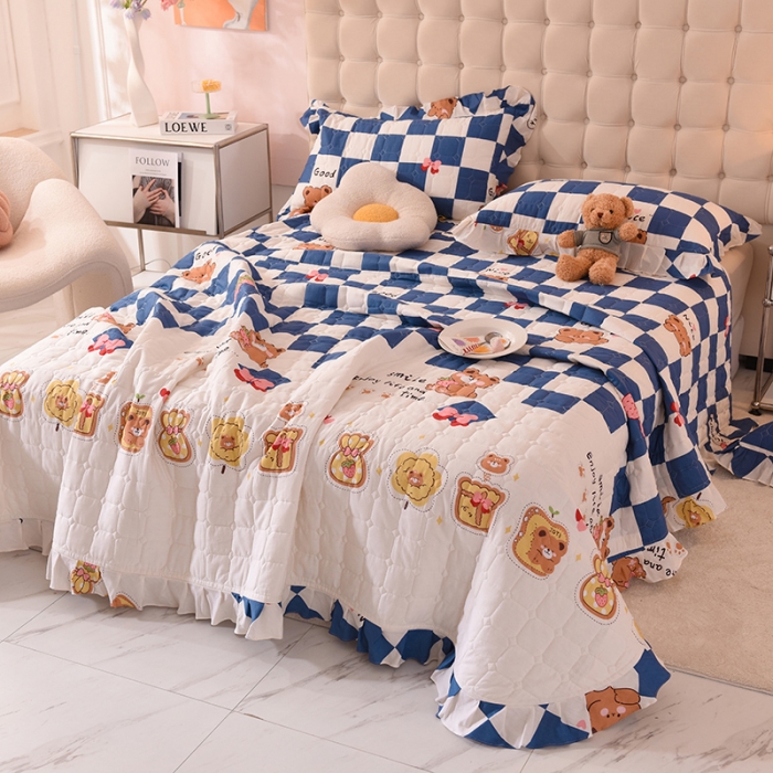 91家纺网 家纺一手货源 找家纺 甜之梦家纺 2025新款全棉夹棉防滑抗菌花边款床盖 派对熊