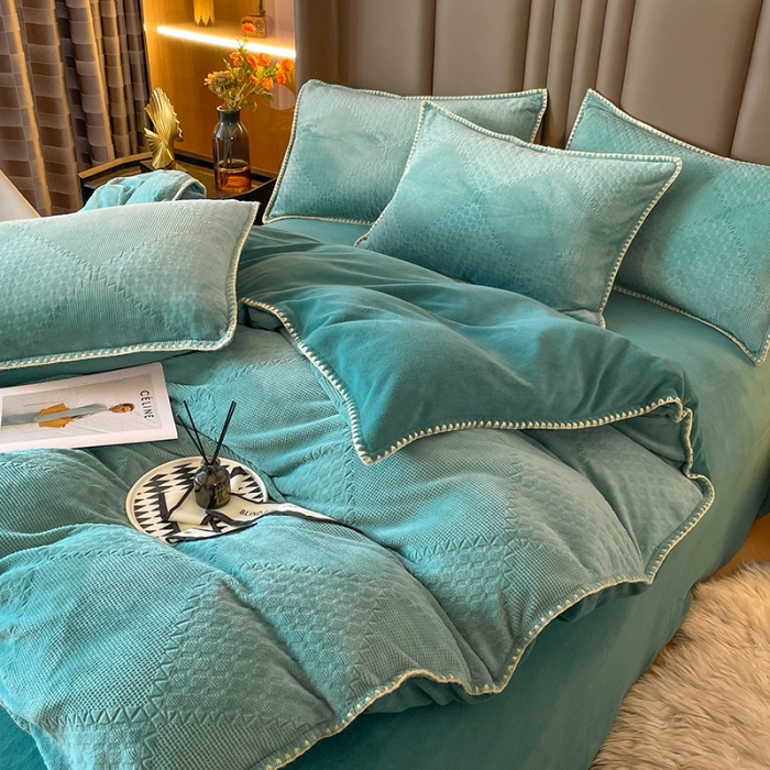 91家纺网 家纺一手货源 找家纺 金丝鸟 2022新款200克华夫格雕花牛奶绒贝壳边四件套 华夫格绿