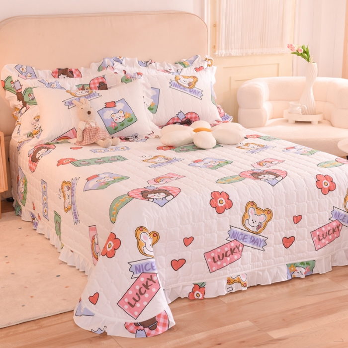 91家纺网 家纺一手货源 找家纺 甜之梦家纺 2025新款全棉夹棉防滑抗菌花边款床盖 幸运女孩