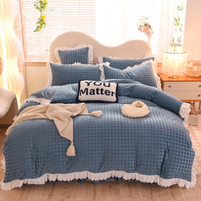 91家纺网 家纺一手货源 找家纺 梦之岛 2022新款韩版牛奶绒水晶绒剪花四件套 千鸟格-高贵蓝