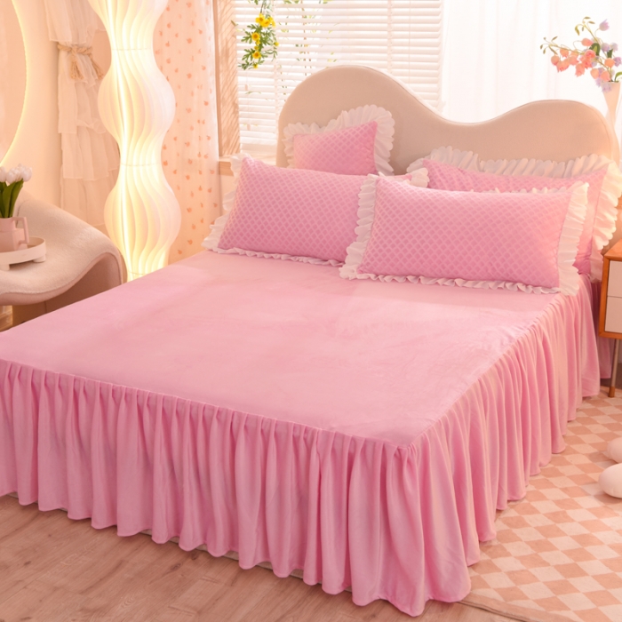 91家纺网 家纺一手货源 找家纺 梦之岛 2022新款韩版牛奶绒水晶绒剪花四件套 时尚格-奶油粉