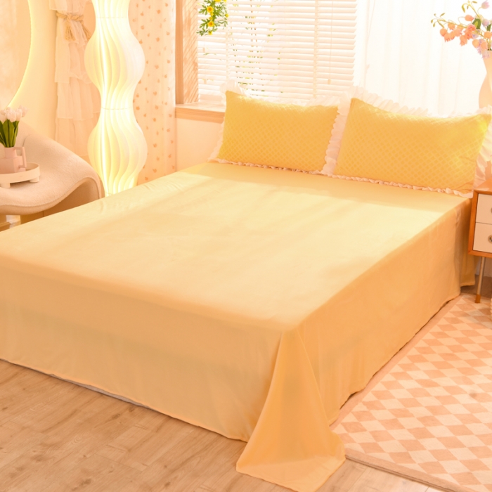 91家纺网 家纺一手货源 找家纺 梦之岛 2022新款韩版牛奶绒水晶绒剪花四件套 时尚格-浅黄