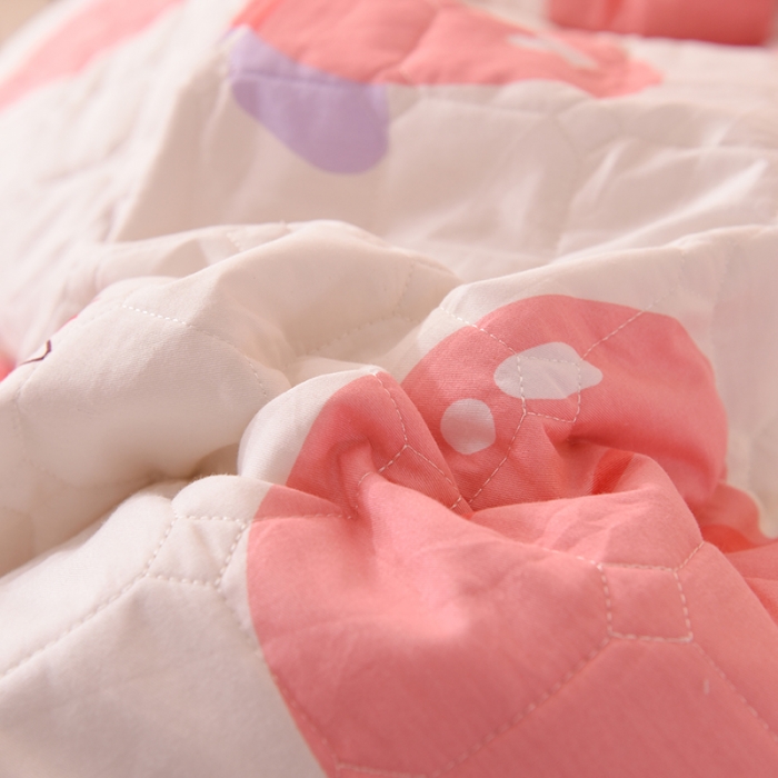 91家纺网 家纺一手货源 找家纺 甜之梦 2025新款全棉印花夹棉抗菌被套 初恋蜜桃