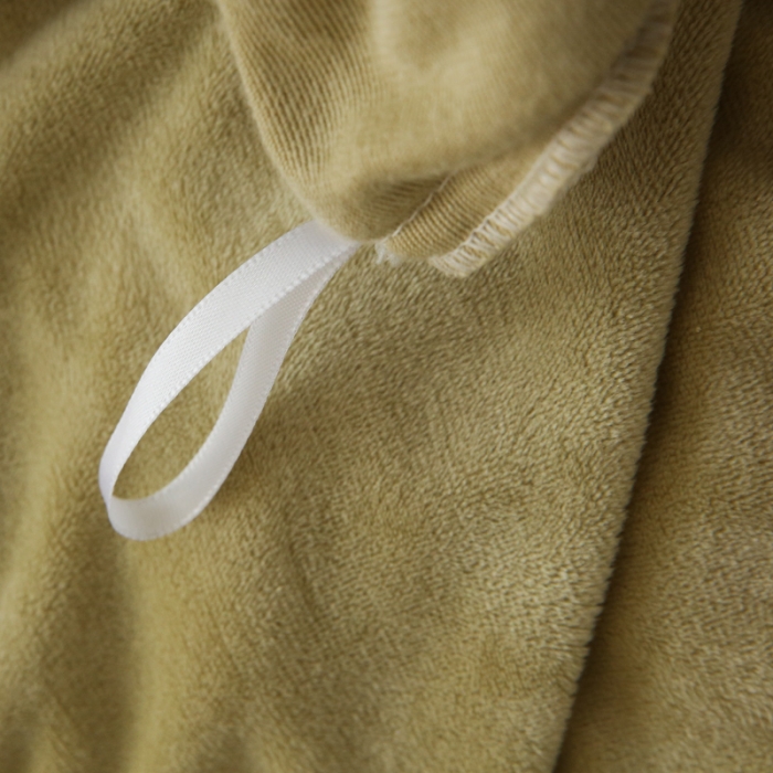 91家纺网 家纺一手货源 找家纺 玛奇朵 2022新款德芙绒立体揪花四件套--罗莎系列 罗莎-豆青色