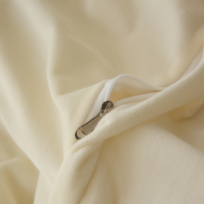 91家纺网 家纺一手货源 找家纺 玛奇朵 2022新款德芙绒立体揪花四件套--罗莎系列 罗莎-芍药白