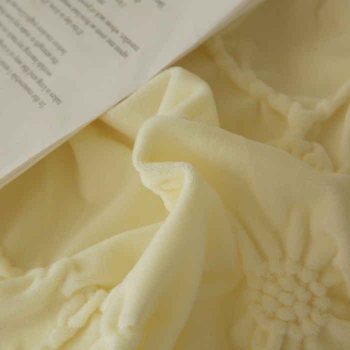 91家纺网 家纺一手货源 找家纺 玛奇朵 2022新款德芙绒立体揪花四件套--罗莎系列 罗莎-芝士黄