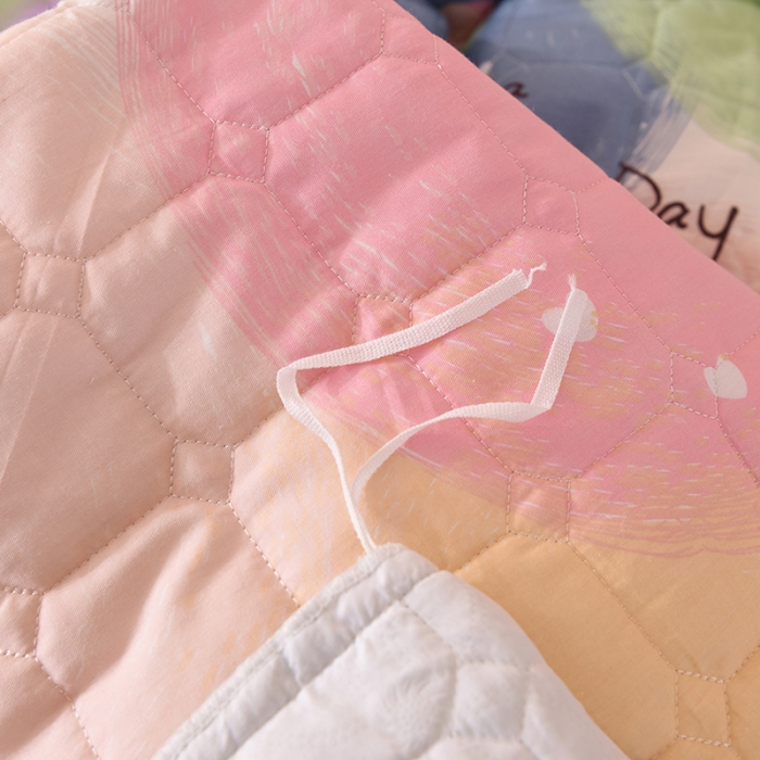 91家纺网 家纺一手货源 找家纺 甜之梦 2025新款全棉印花夹棉抗菌被套 魔法花园