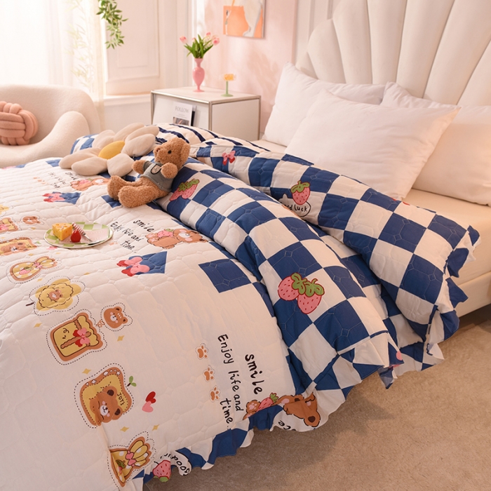 91家纺网 家纺一手货源 找家纺 甜之梦 2025新款全棉印花夹棉抗菌被套 派对熊