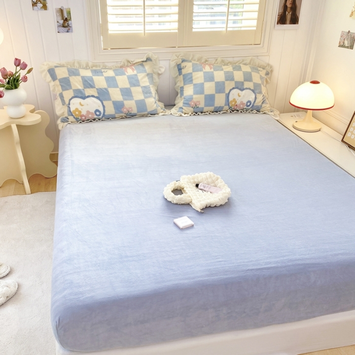 91家纺网 家纺一手货源 找家纺 眠屿 2022新款牛奶绒花边系列床单床裙床笠四件套 安夏