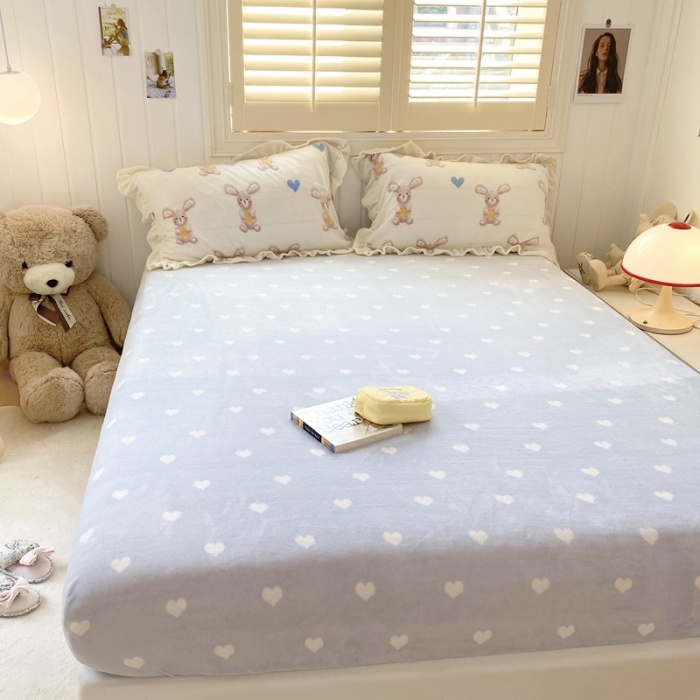 91家纺网 家纺一手货源 找家纺 眠屿 2022新款牛奶绒花边系列床单床裙床笠四件套 波比兔