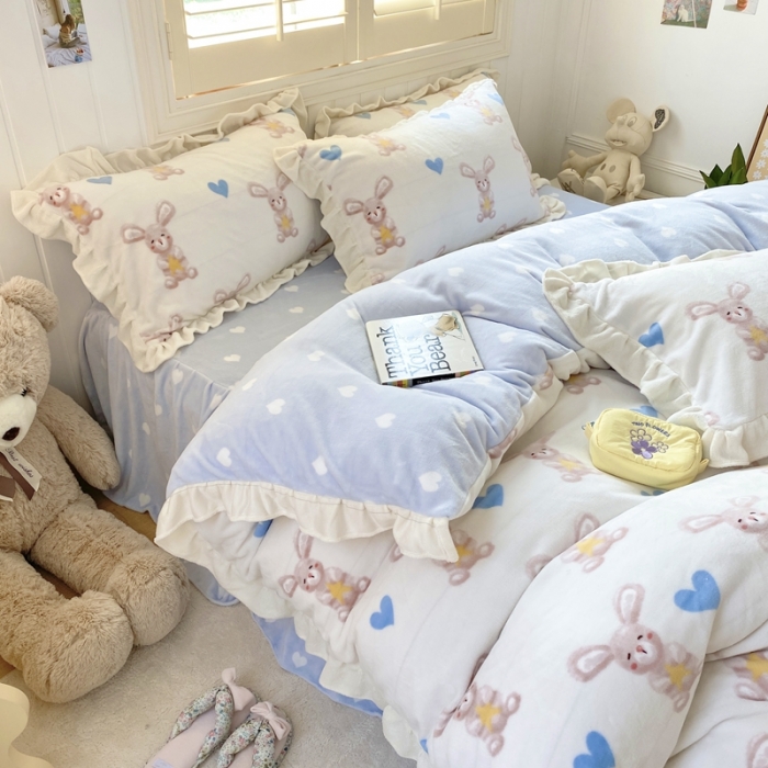 91家纺网 家纺一手货源 找家纺 眠屿 2022新款牛奶绒花边系列床单床裙床笠四件套 波比兔