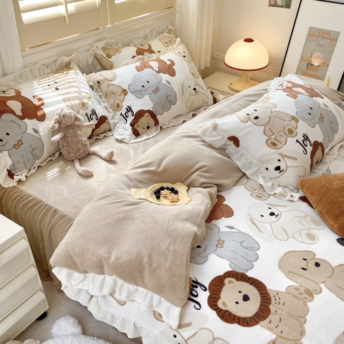 91家纺网 家纺一手货源 找家纺 眠屿 2022新款牛奶绒花边系列床单床裙床笠四件套 动物之家