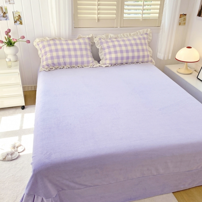 91家纺网 家纺一手货源 找家纺 眠屿 2022新款牛奶绒花边系列床单床裙床笠四件套 方块紫