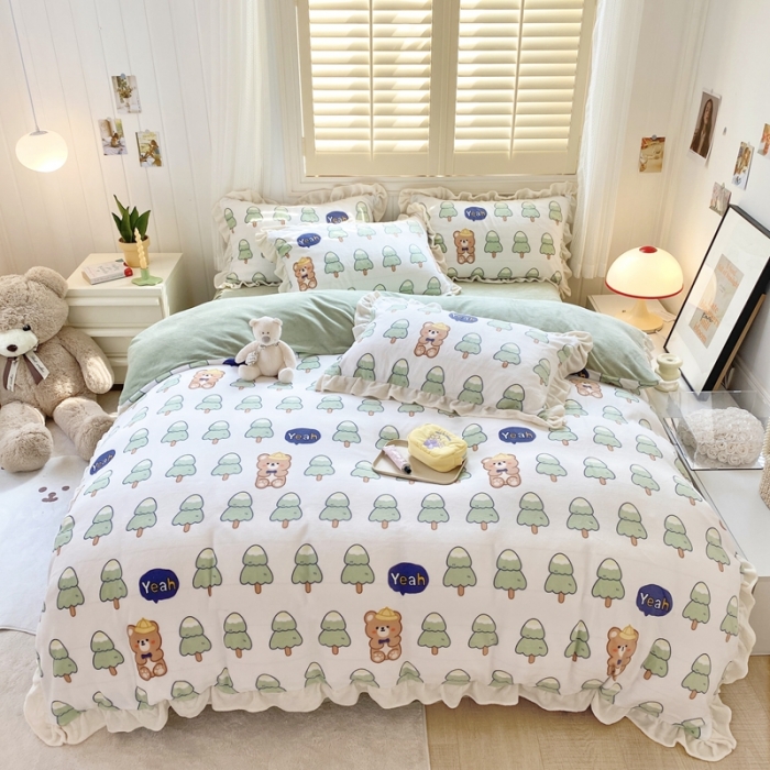 91家纺网 家纺一手货源 找家纺 眠屿 2022新款牛奶绒花边系列床单床裙床笠四件套 快乐熊