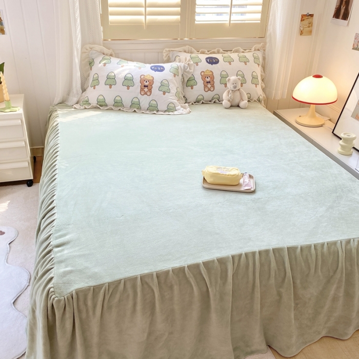 91家纺网 家纺一手货源 找家纺 眠屿 2022新款牛奶绒花边系列床单床裙床笠四件套 快乐熊