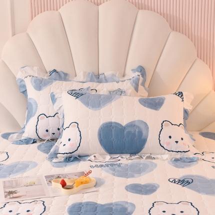 91家纺网 家纺一手货源 找家纺 甜之梦 2025新款全棉印花夹棉抗菌枕套 爱心熊