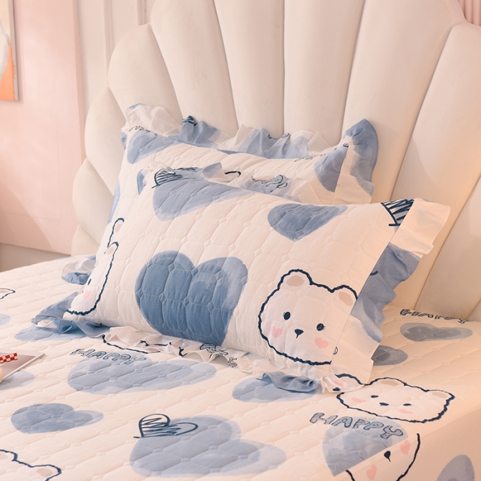 91家纺网 家纺一手货源 找家纺 甜之梦 2025新款全棉印花夹棉抗菌枕套 爱心熊