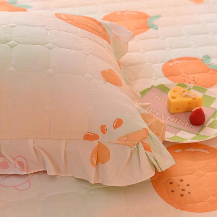 91家纺网 家纺一手货源 找家纺 甜之梦 2025新款全棉印花夹棉抗菌枕套 甜橙小兔