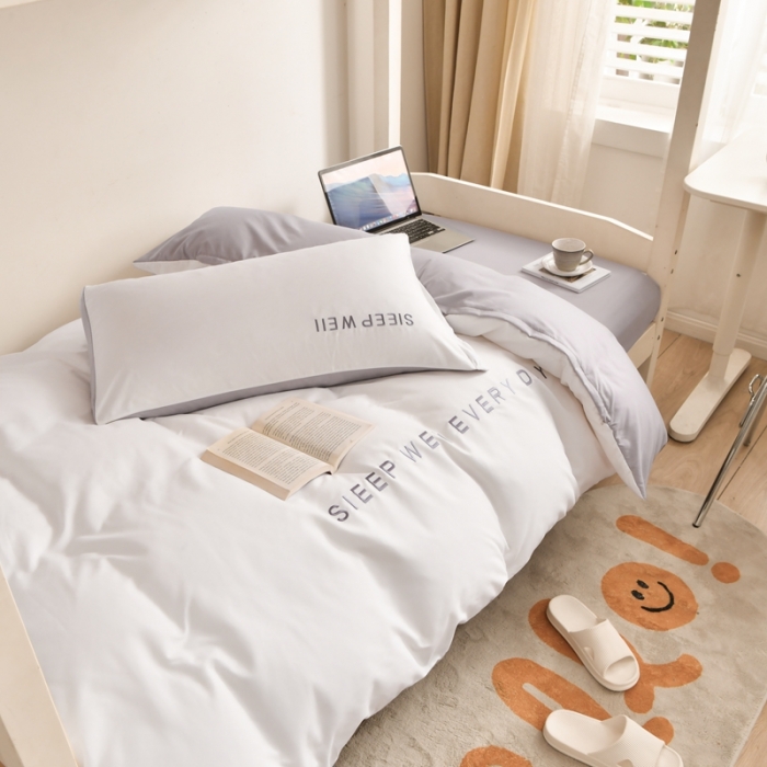 91家纺网 家纺一手货源 找家纺 总2025啊雅家居纯色水洗磨毛亲肤绣花床单款床笠款学生三套件