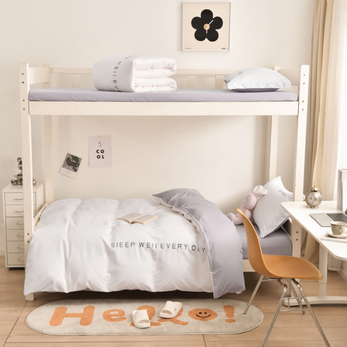 91家纺网 家纺一手货源 找家纺 啊雅家居纯色水洗磨毛亲肤绣花床单床笠款学生三套件奶白加奶浅灰