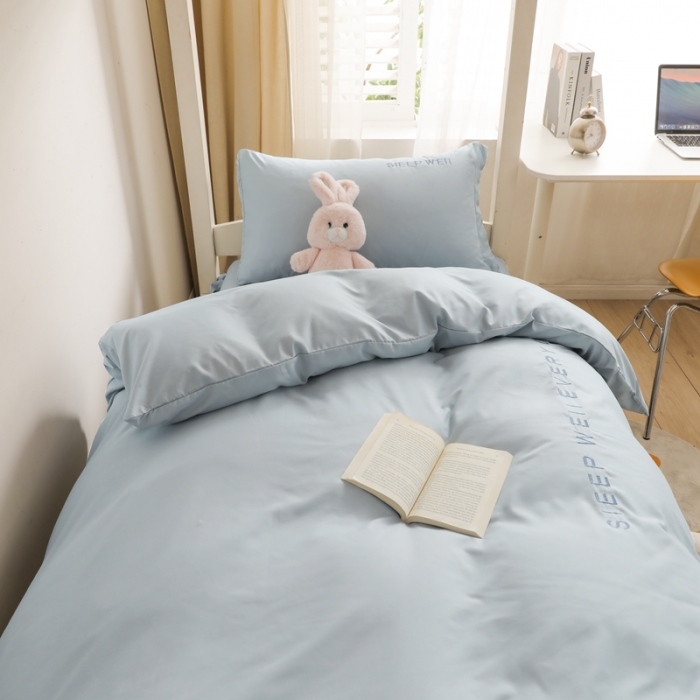 91家纺网 家纺一手货源 找家纺 啊雅家居纯色水洗磨毛亲肤绣花床单款床笠款学生三套件 奶兰灰