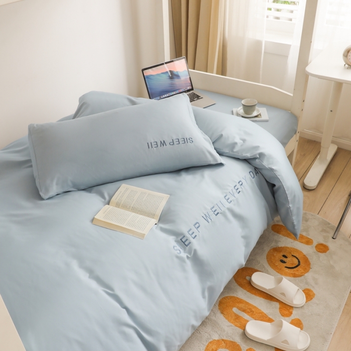 91家纺网 家纺一手货源 找家纺 啊雅家居纯色水洗磨毛亲肤绣花床单款床笠款学生三套件 奶兰灰