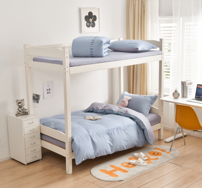 91家纺网 家纺一手货源 找家纺 啊雅家居纯色水洗磨毛亲肤绣花床单床笠学生三套件奶兰灰加奶浅灰