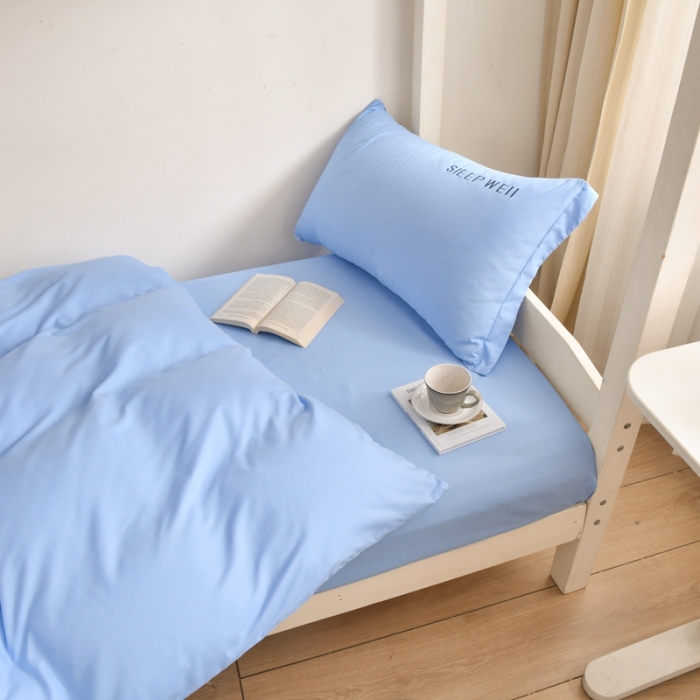 91家纺网 家纺一手货源 找家纺 啊雅家居纯色水洗磨毛亲肤绣花床单款床笠款学生三套件奶天兰