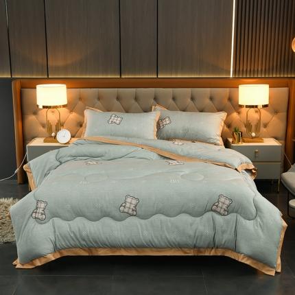 91家纺网 家纺一手货源 找家纺 圣楚 2024新馨柔羽丝绒冬被春秋被子被芯直播电商爆款 可爱多