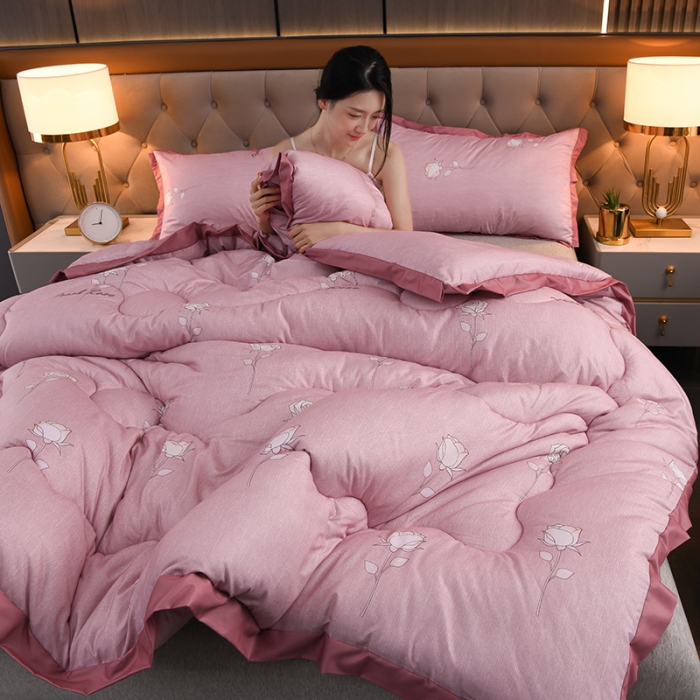 91家纺网 家纺一手货源 找家纺 圣楚 2024新馨柔羽丝绒冬被春秋被子被芯直播电商爆款 香槟玫瑰