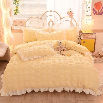 91家纺网 家纺一手货源 找家纺 逸尚阁-2022新款泡泡纱牛奶绒花边四件套 泡泡方格-奶黄（绒款）