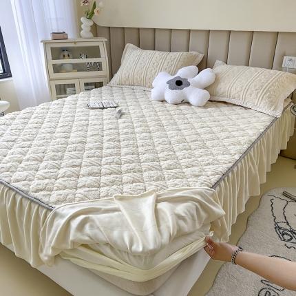 91家纺网 家纺一手货源 找家纺 （总）摩妮卡2025新款加厚塔肤绒提花夹棉床裙床笠