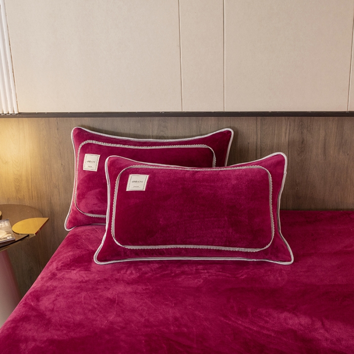 91家纺网 家纺一手货源 找家纺 能好家纺 2022直播爆款牛奶绒金貂绒四件套 酒红