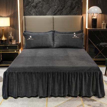 91家纺网 家纺一手货源 找家纺 （总）爱妮玖玖 2025新款牛奶绒纯色单层床裙