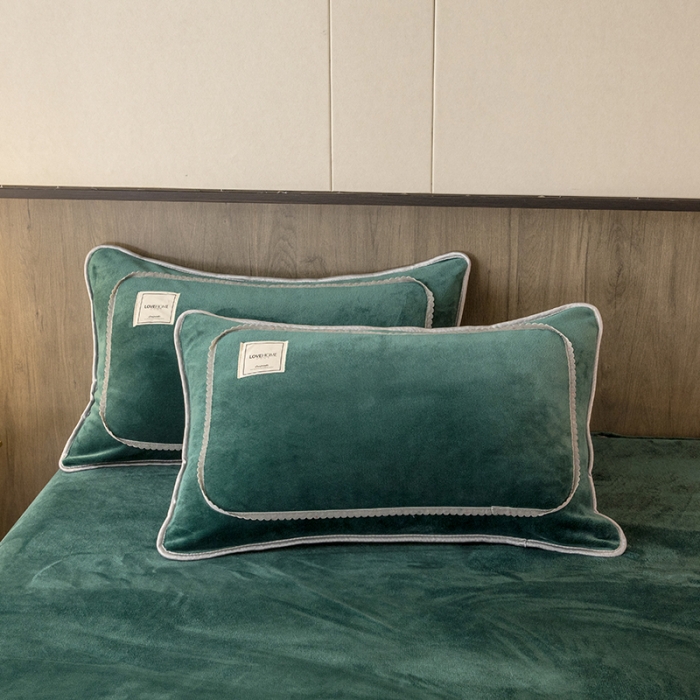 91家纺网 家纺一手货源 找家纺 能好家纺 2022直播爆款牛奶绒金貂绒四件套 墨绿