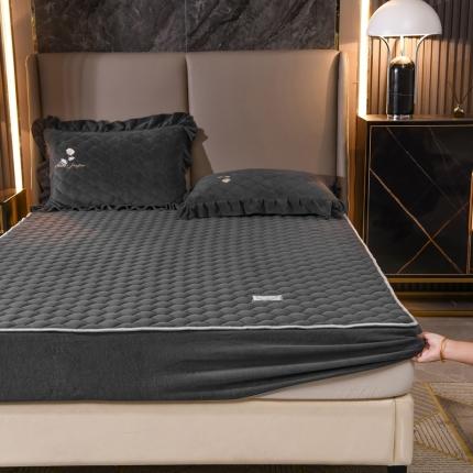 91家纺网 家纺一手货源 找家纺 （总）爱妮玖玖 2025新款牛奶绒纯色夹棉床笠