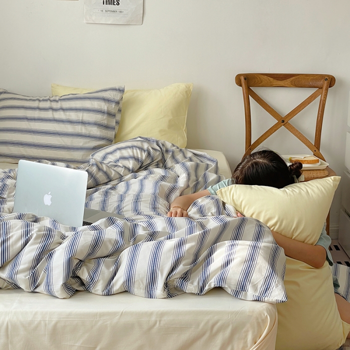 91家纺网 家纺一手货源 找家纺 时年 2022新款全棉40支13372ins条纹款四件套 复古钴蓝