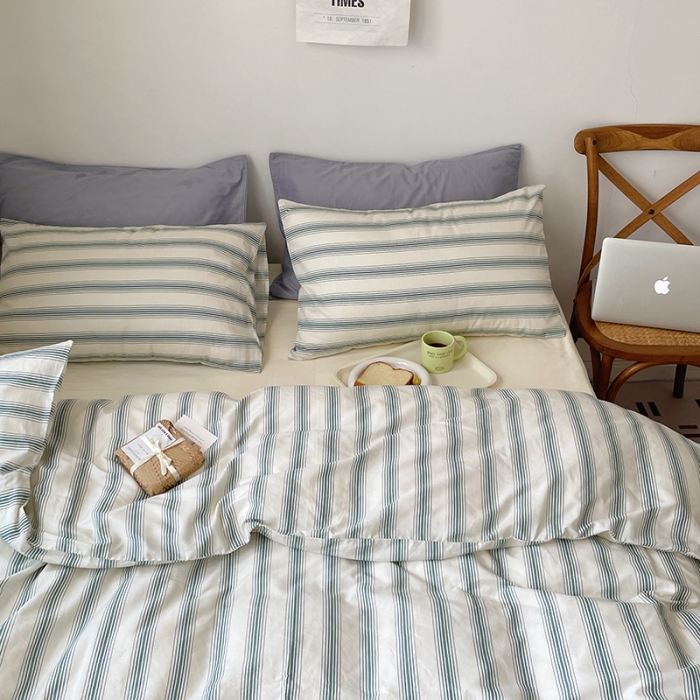 91家纺网 家纺一手货源 找家纺 时年 2022新款全棉40支13372ins条纹款四件套 复古奶绿