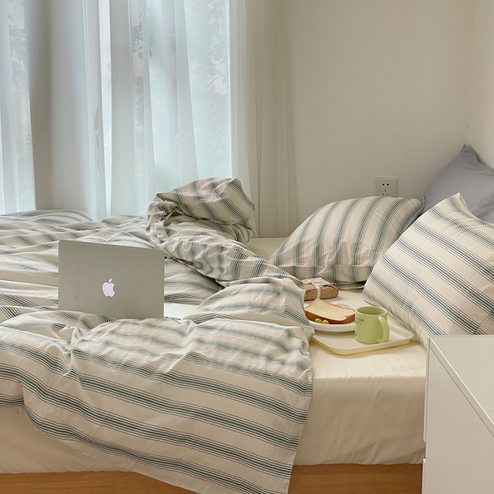 91家纺网 家纺一手货源 找家纺 时年 2022新款全棉40支13372ins条纹款四件套 复古奶绿