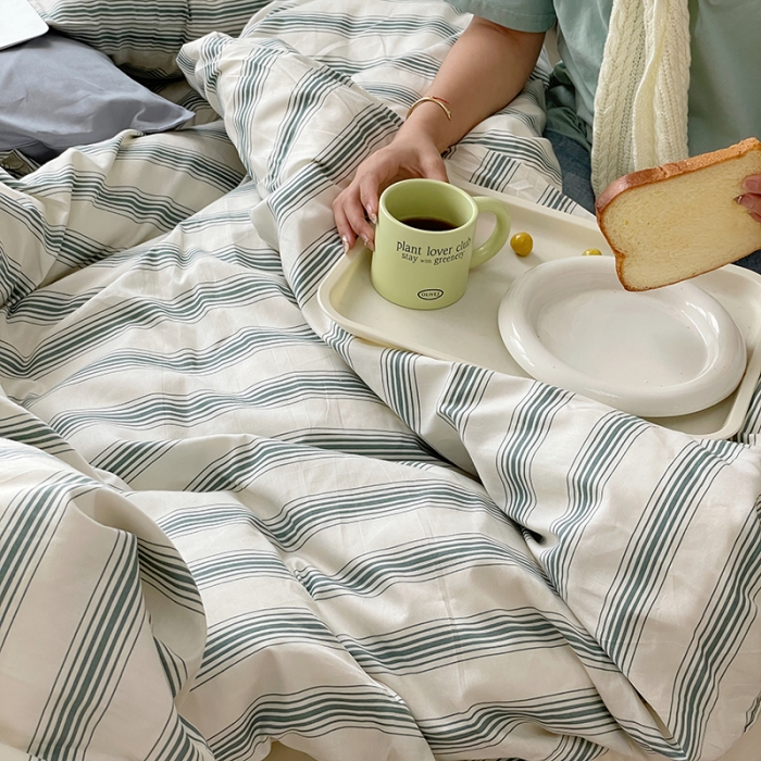 91家纺网 家纺一手货源 找家纺 时年 2022新款全棉40支13372ins条纹款四件套 复古奶绿