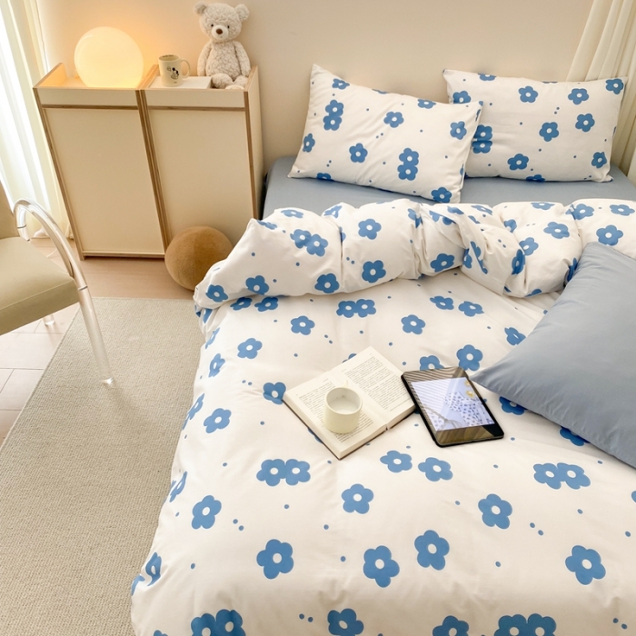 91家纺网 家纺一手货源 找家纺 昔可2022新款全棉四件套新款影棚图 蓝蓝小花