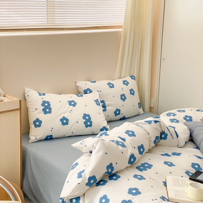 91家纺网 家纺一手货源 找家纺 昔可2022新款全棉四件套新款影棚图 蓝蓝小花