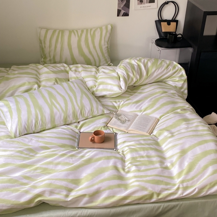 91家纺网 家纺一手货源 找家纺 昔可 2022新款全棉四件套新款影棚图 奶油绿豹纹